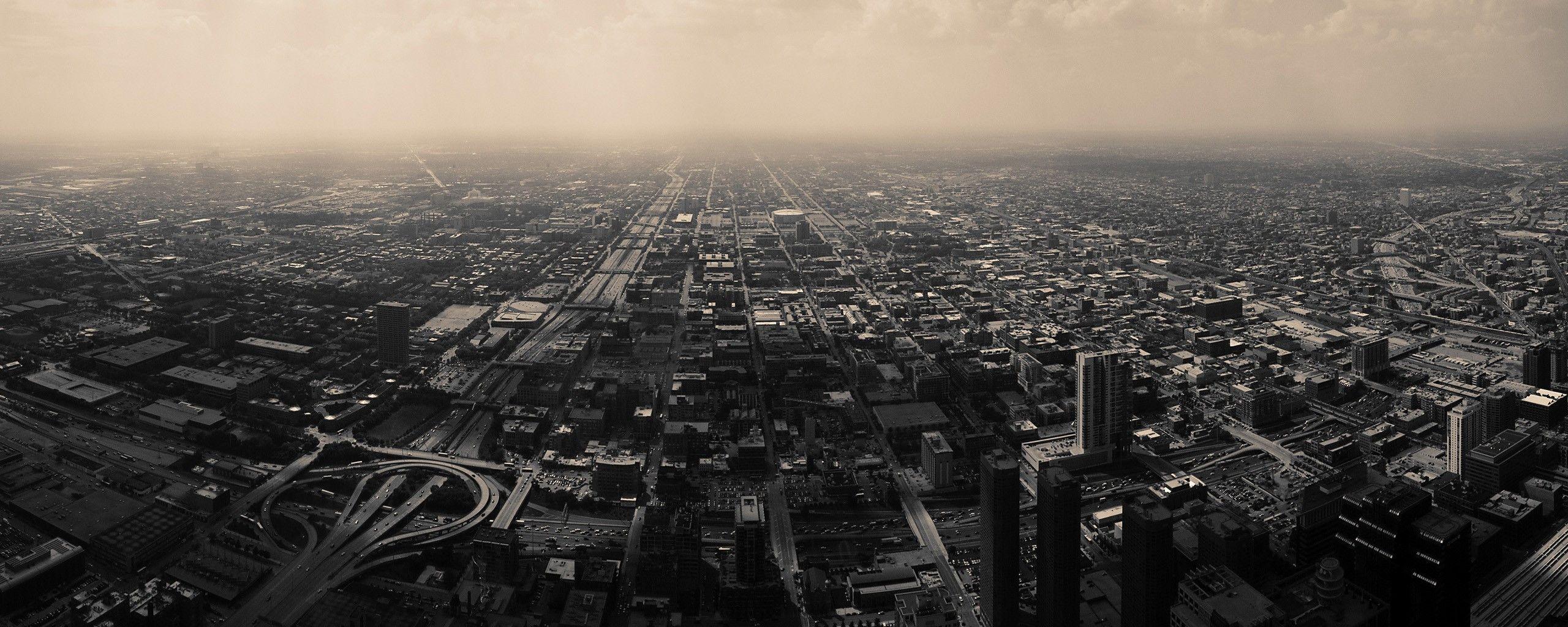 2560x1024 Black And White City Wallpaper