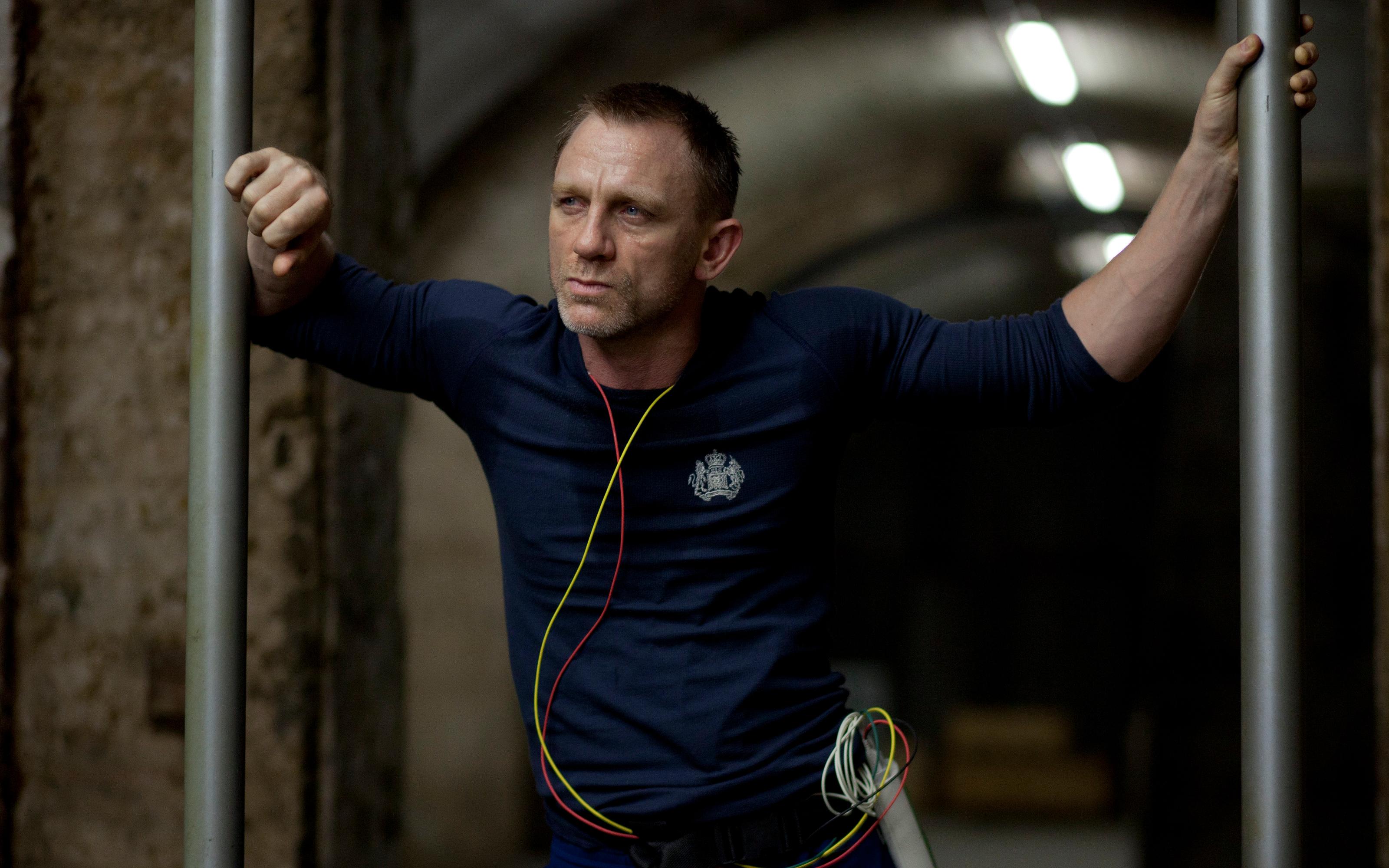 3200x2000 Daniel Craig HD Wallpaper