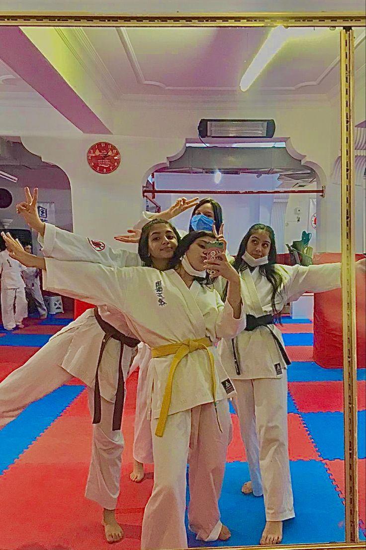 736x1105 karate. Taekwondo girl, Karate picture, Karate photo