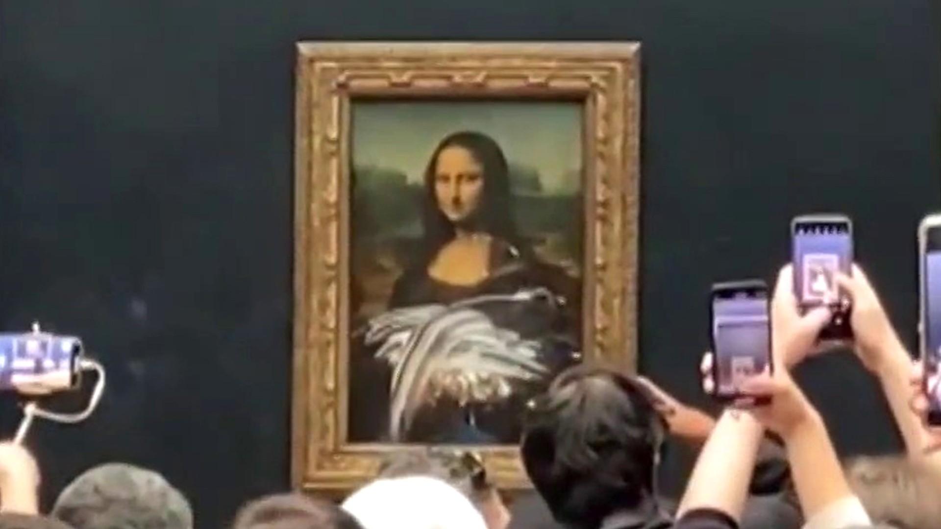1920x1080 Visitor to the Louvre in Paris attempts to vandalize Mona Lisa