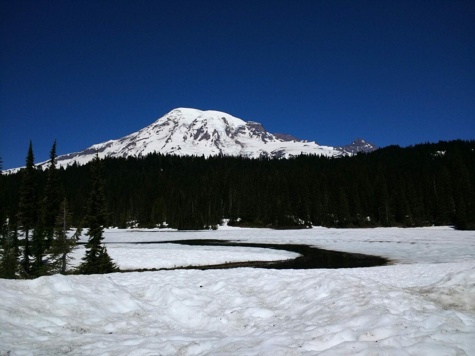 1600x1200 Snowshoe Mt Rainier National Park: Winter and Spring Adventure Guide