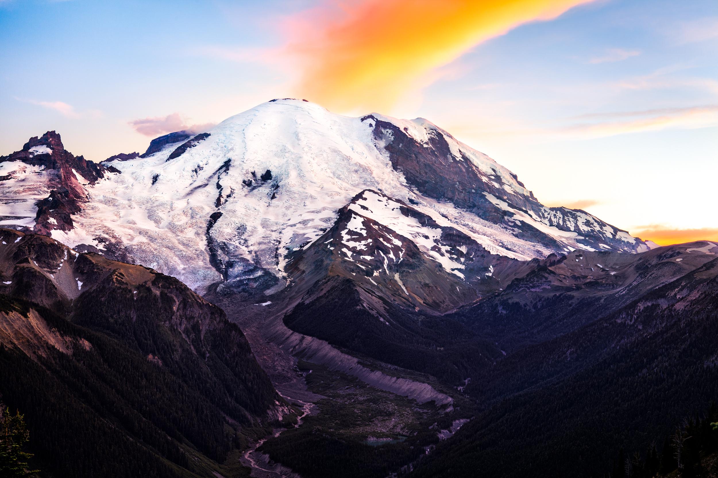 2500x1666 Mount Rainier HD Wallpaper