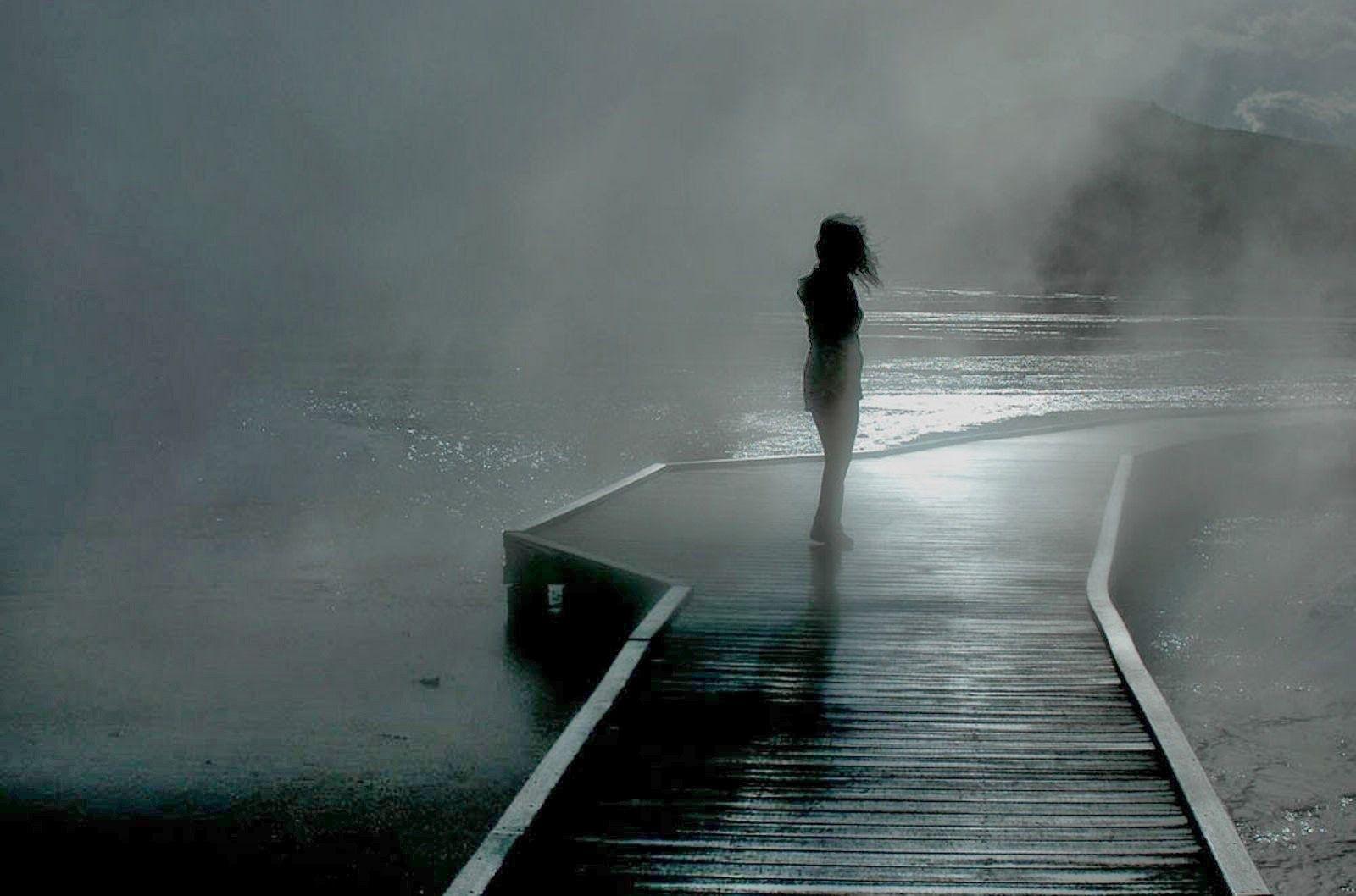 1600x1058 Broken Girl Wallpaper