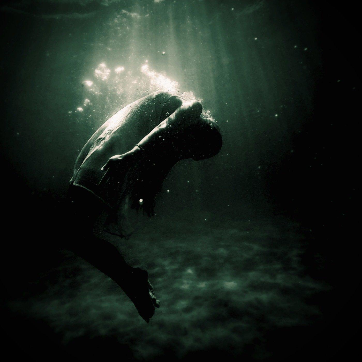 1400x1400 Broken Soul