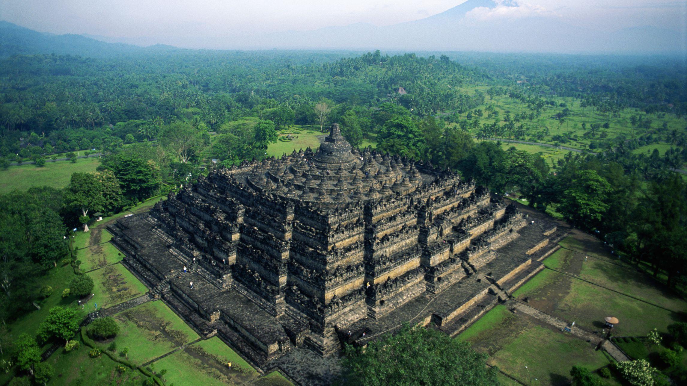 2292x1289 The Shailendra Kingdom of Java