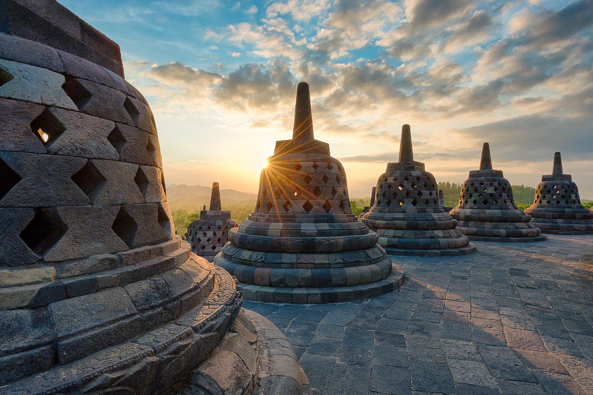 2048x1367 Free Download Java Borobudur wallpaper full HD (1080p)