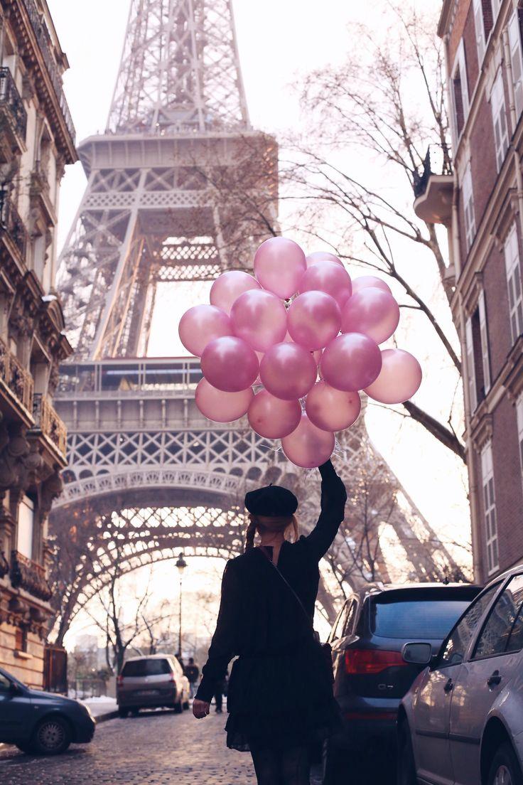 736x1104 Paris Fashion Week My Obsession. Black and white photo wall, Pink photography, Picture wall