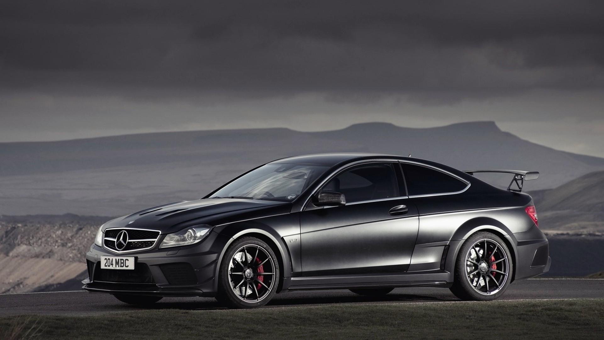 1920x1080 Mercedes Benz C63 AMG HD Wallpaper