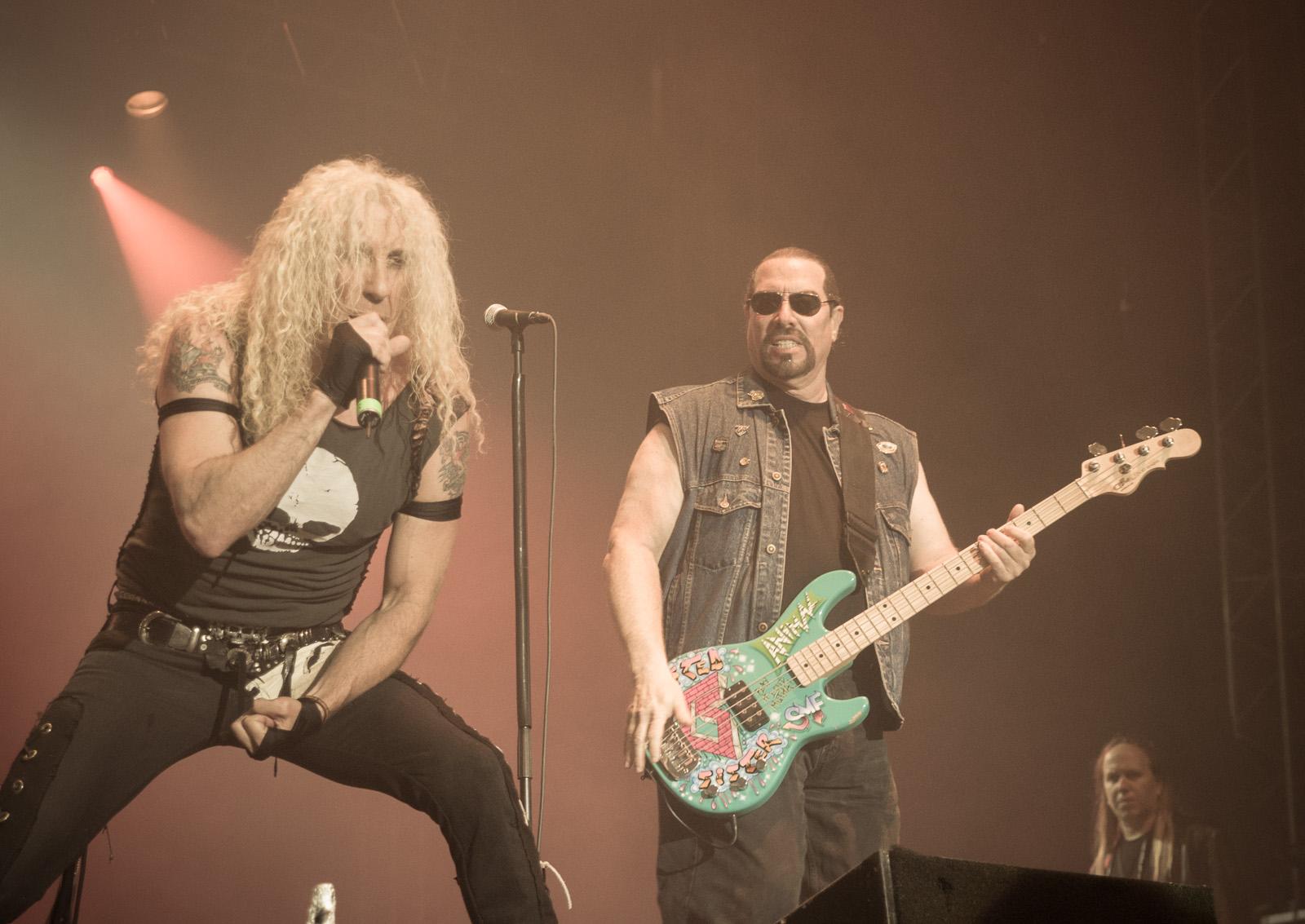1600x1133 Norway Rock 2010 Sister