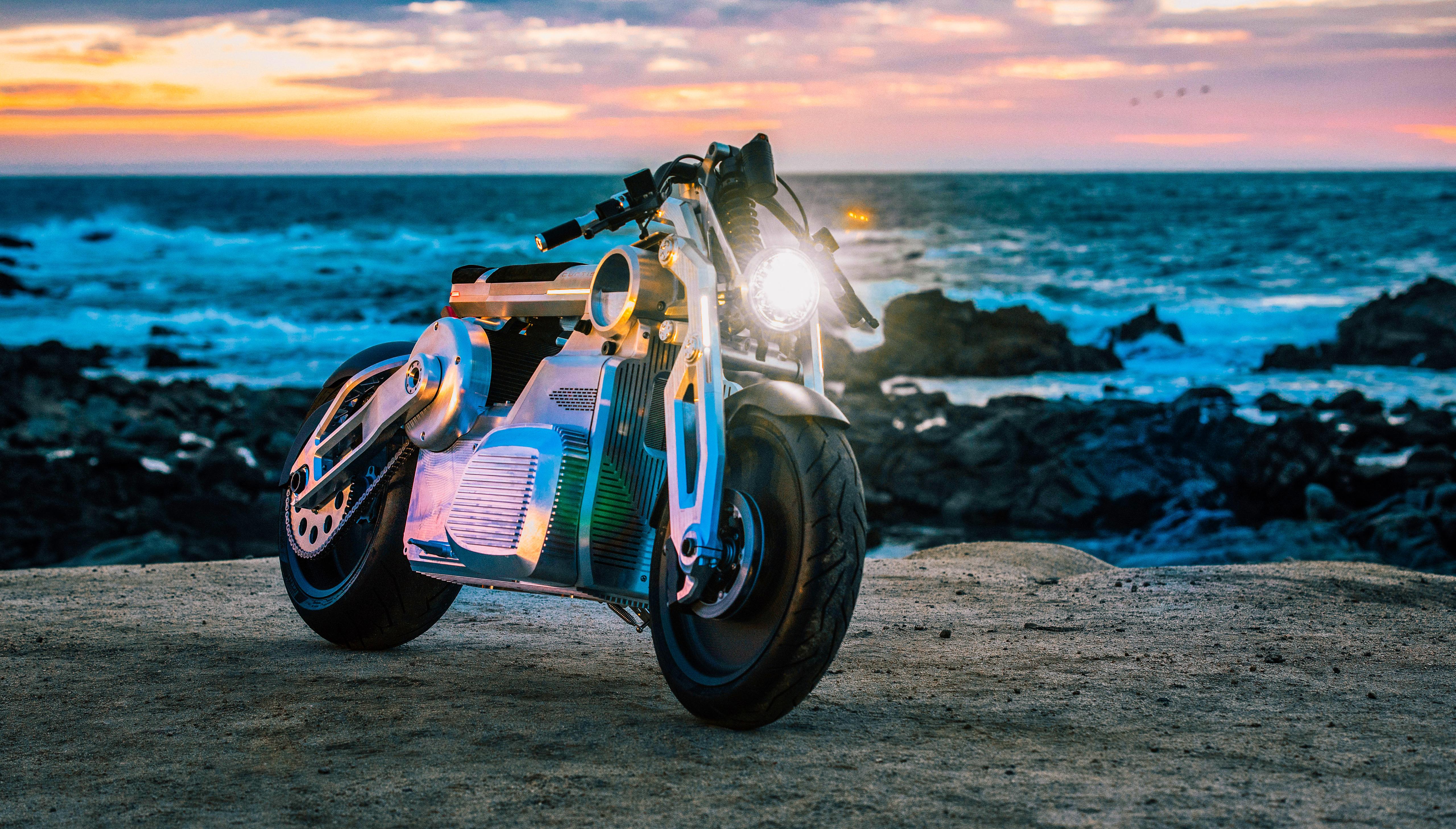 5120x2915 Curtiss Zeus Concept Prototype Wallpaper 4K, Electric bikes, Beach, 5K, Bikes
