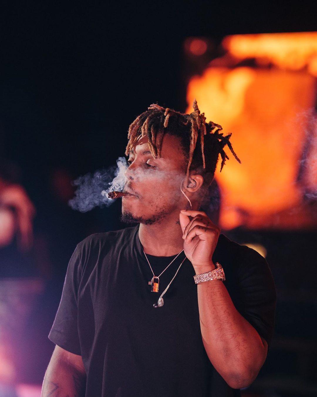 Juice Wrld Smoking Wallpapers - Top Free Juice Wrld Smoking Backgrounds