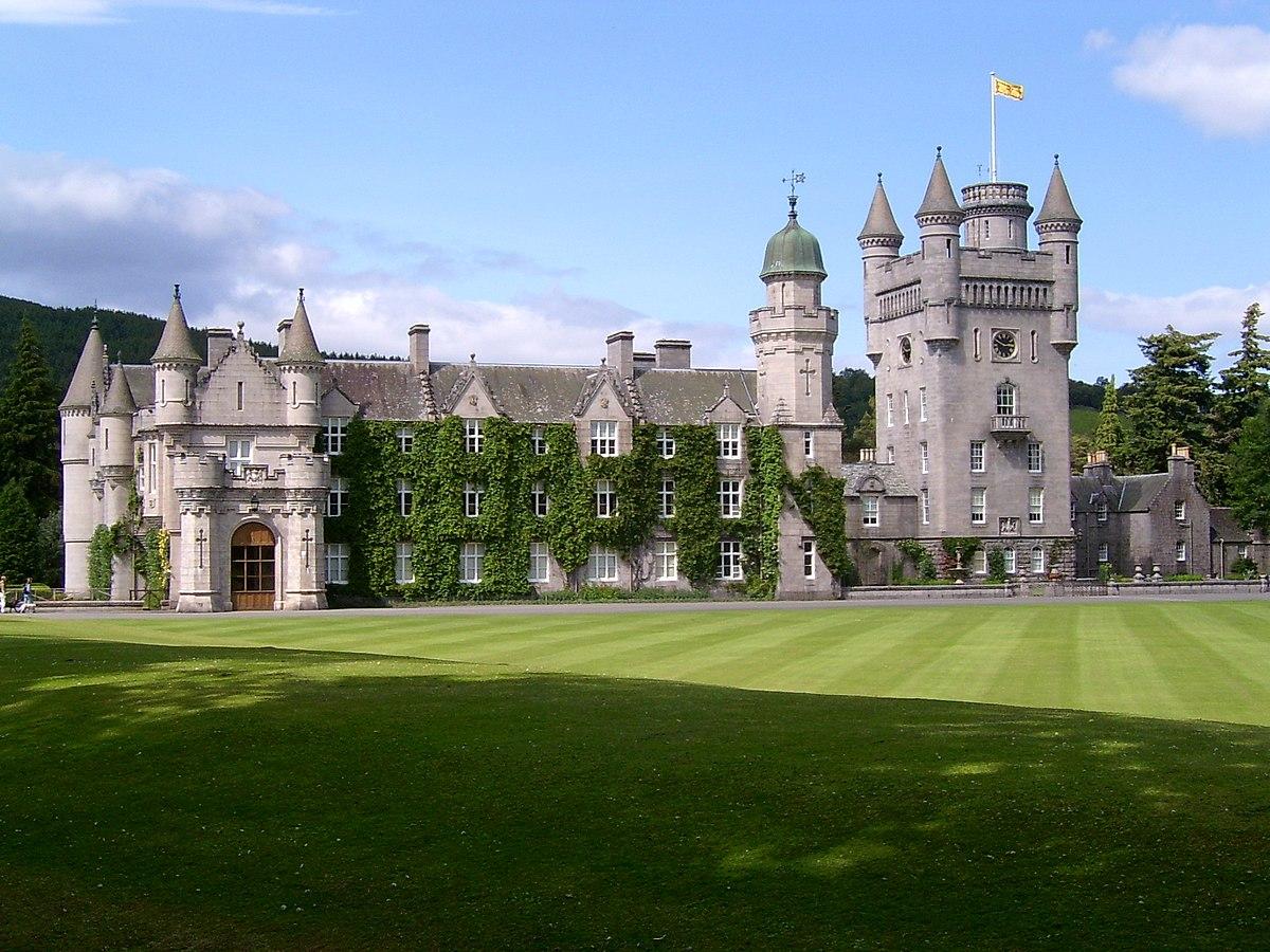 1200x900 Balmoral Castle