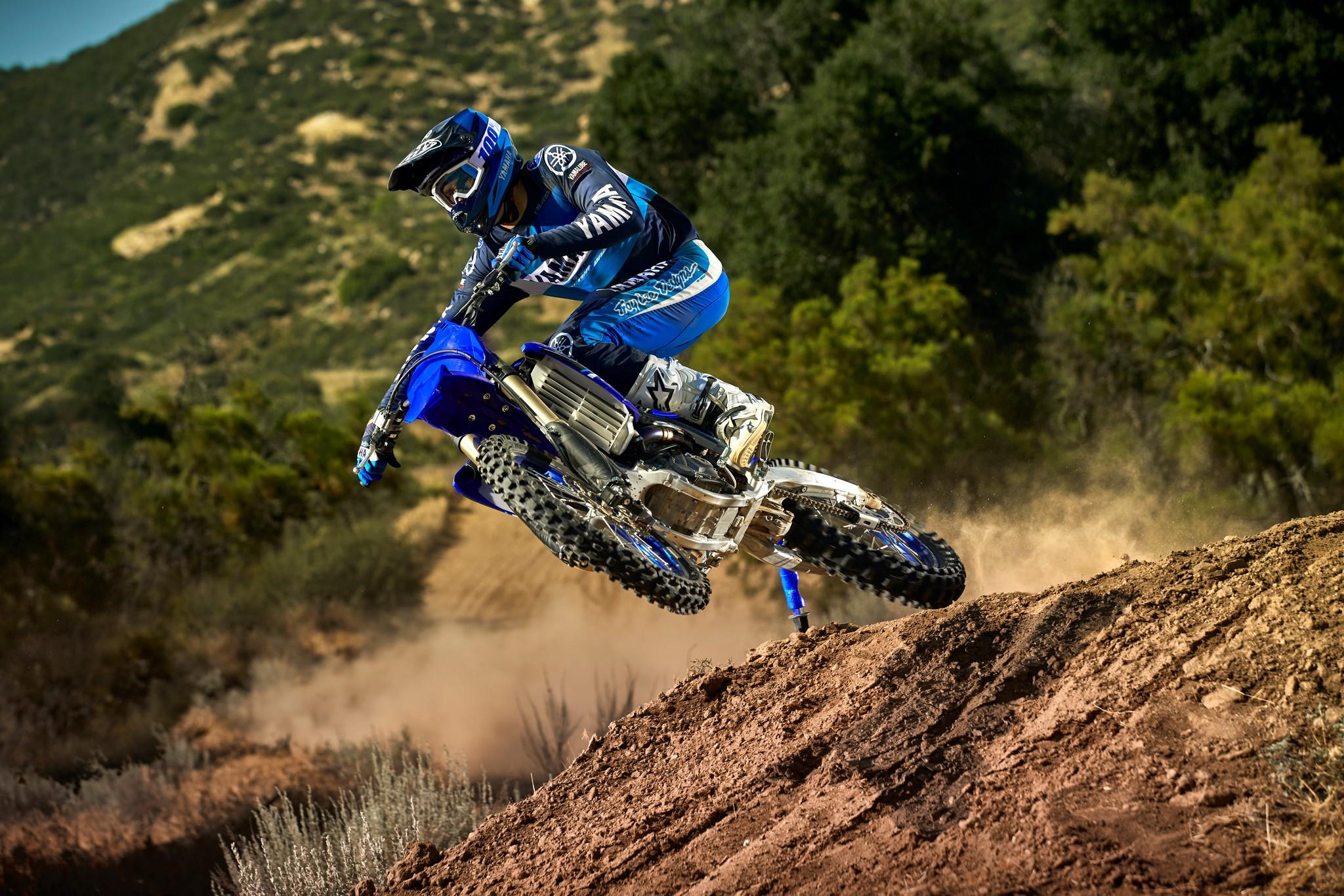 2048x1365 Yamaha YZ450F [Specs, Features, Photo]