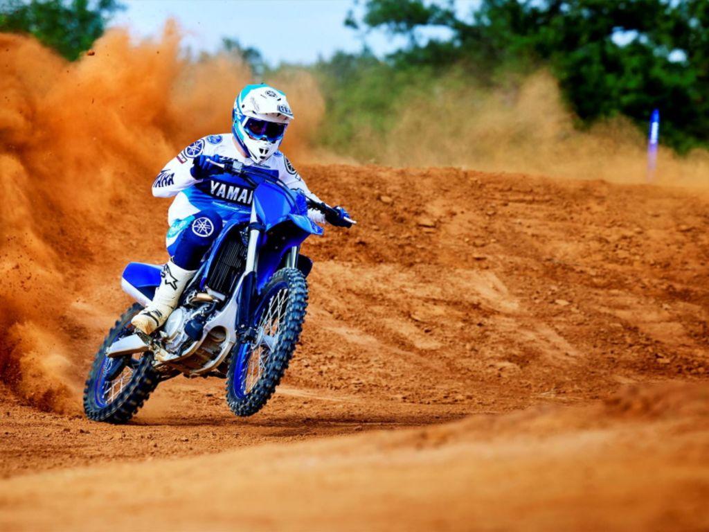 1024x768 Yamaha YZ450F Base Honda House