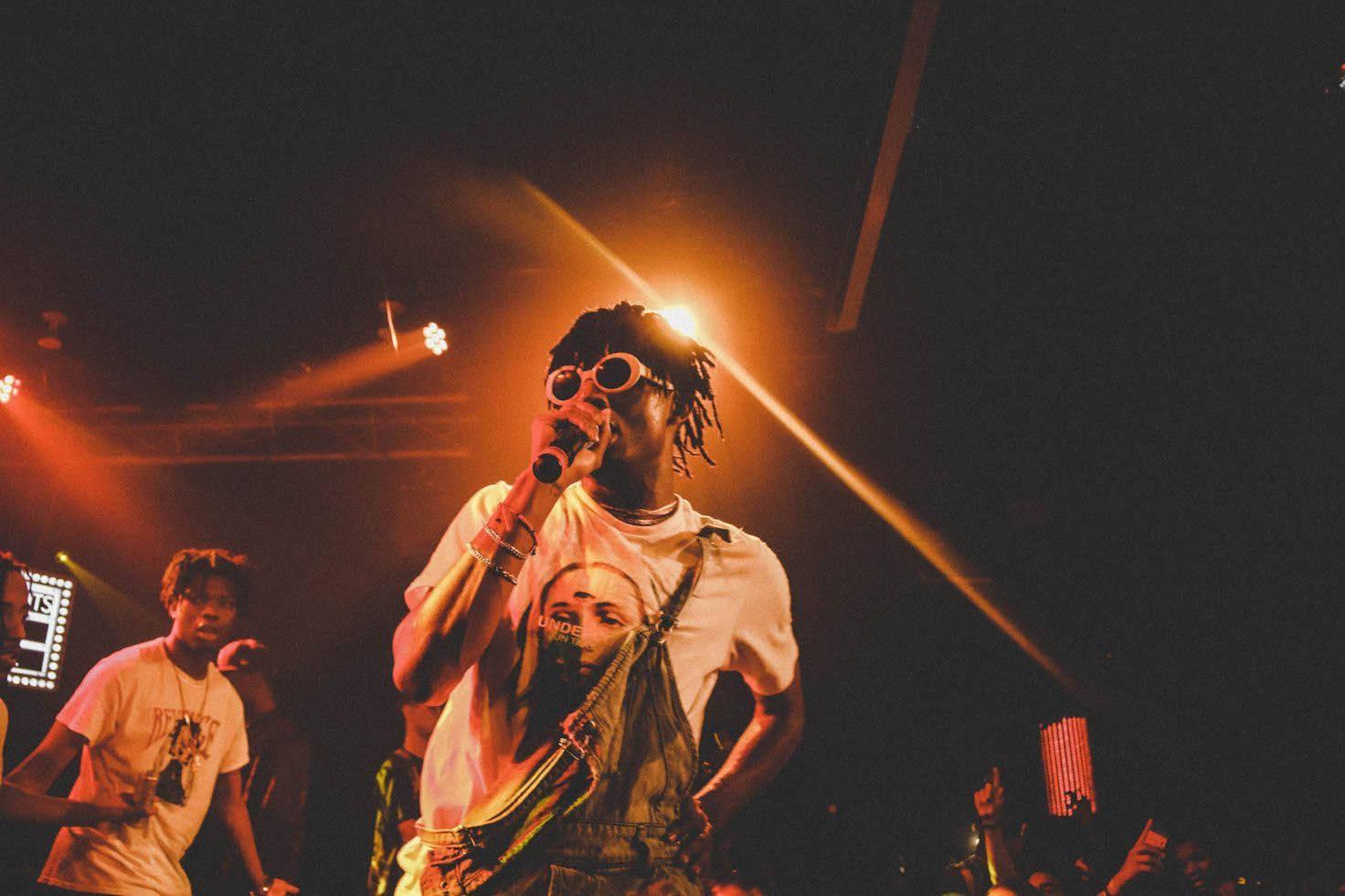 1472x981 Download Playboi Carti rocking