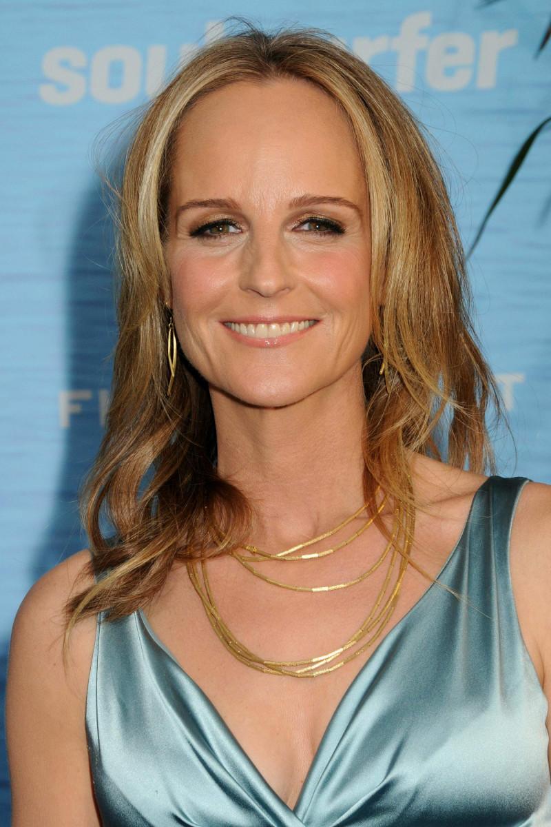 800x1200 Helen Hunt wallpaper