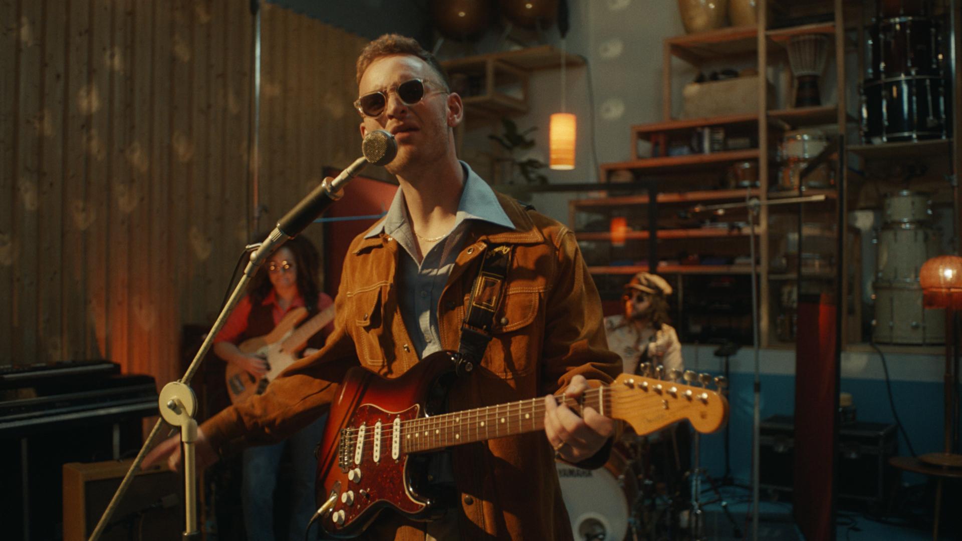 1920x1080 Tom Misch Wallpaper
