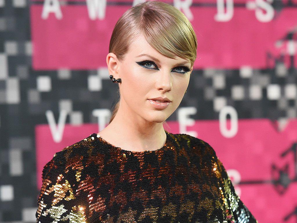 1024x768 Taylor Swift Reveals Inspiration for Writing 'Blank Space' in NME Video