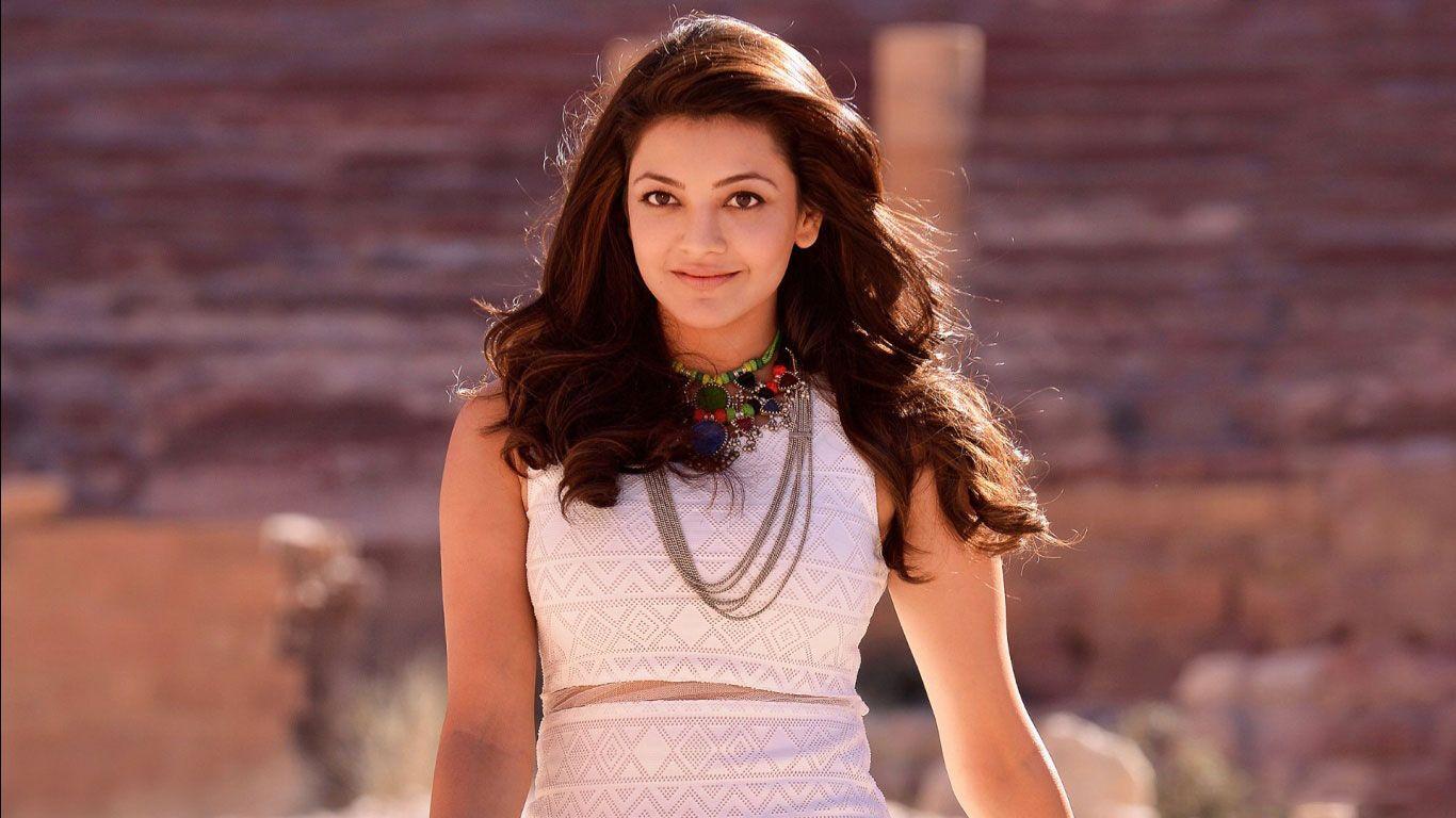 1366x768 Download Kajal Agarwal Actress Tamil Wallpaper HD FREE