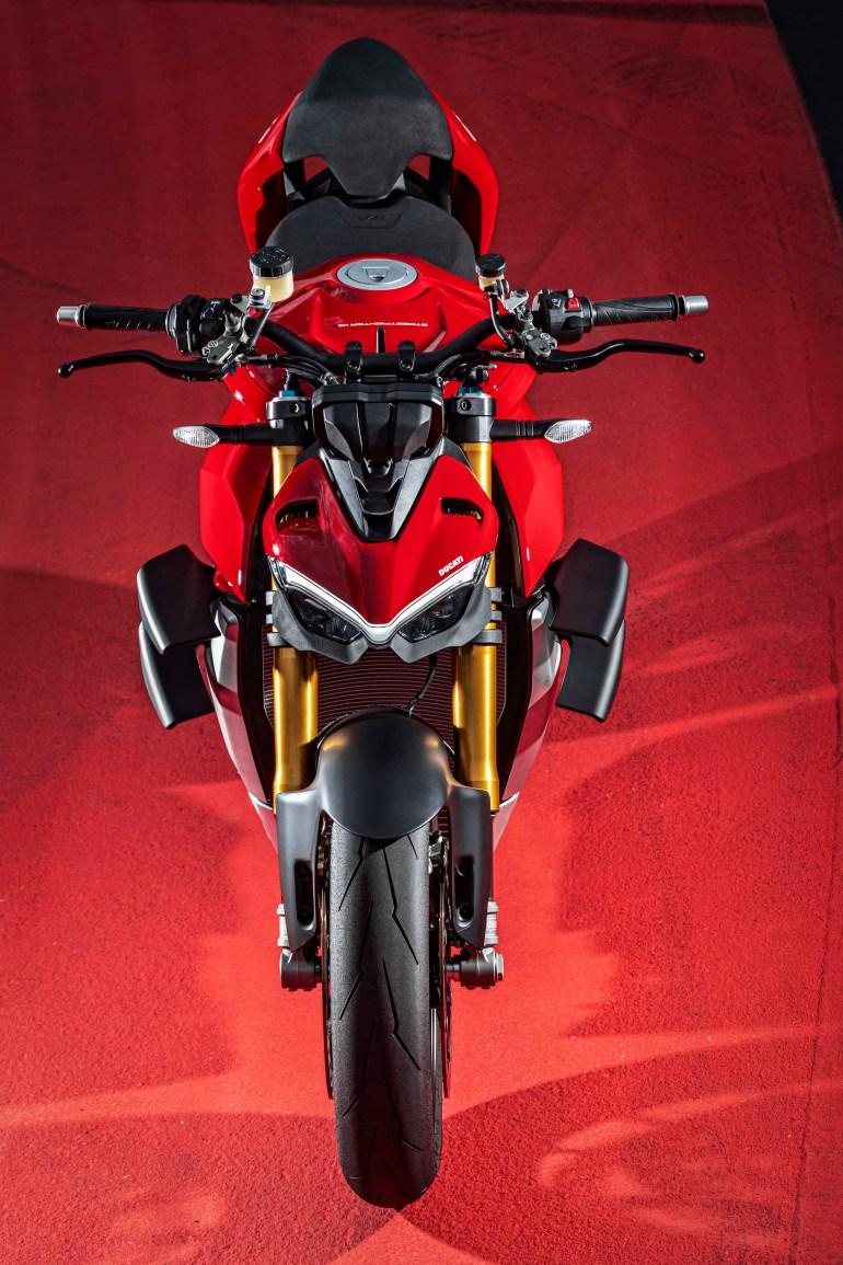 770x1155 Mega Gallery: 127 Hi Res Photo Of The Ducati Streetfighter V4 S & Rubber