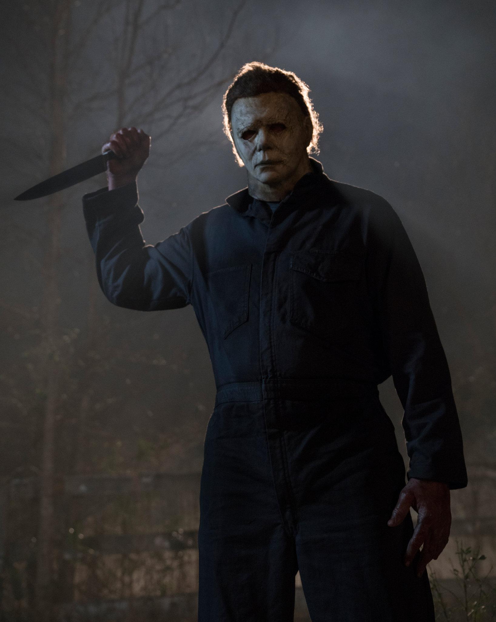 1636x2048 Michael Myers Wallpaper