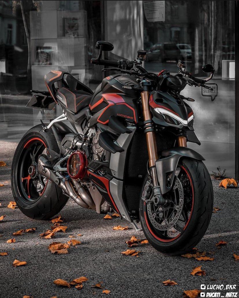 827x1030 100%MOTO STREETFIGHTER V4S