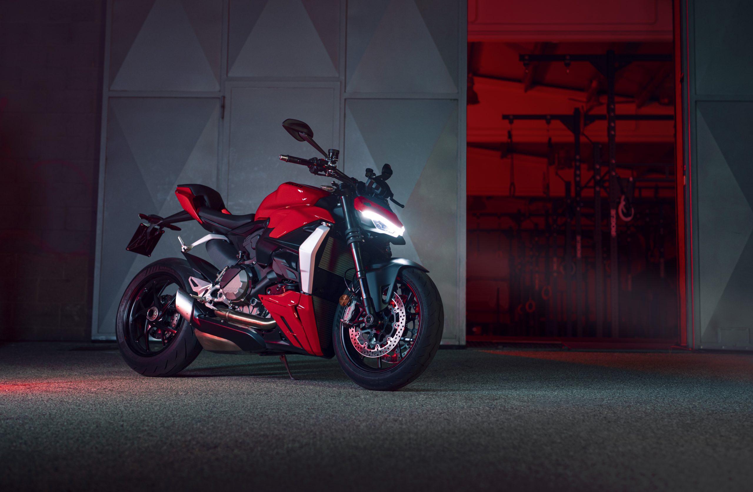 2560x1673 Ducati adds Streetfighter V2 to lineup for 2022 (and Streetfighter V4 SP) Moto Guide