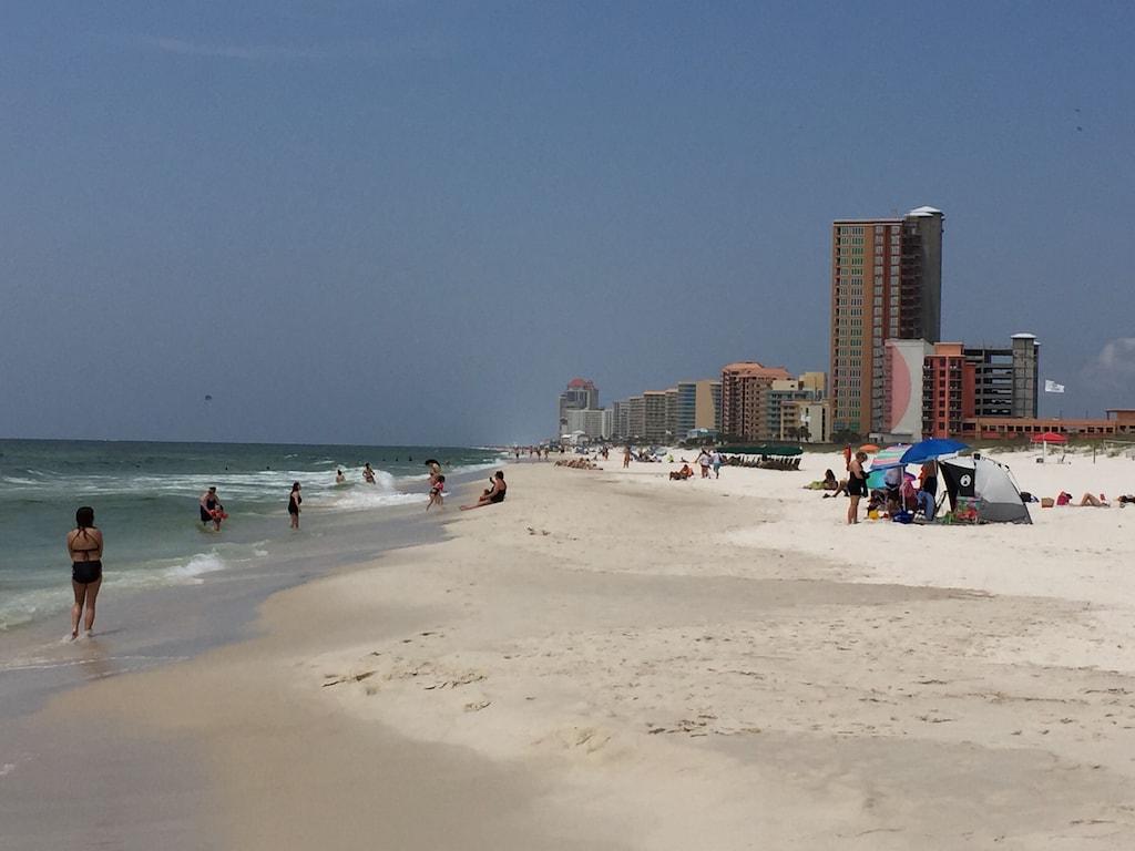 1024x768 BEAUTIFUL BEACH VIEW BALCONY OVER POOL 2 BED 2 BATH SLEEP 6