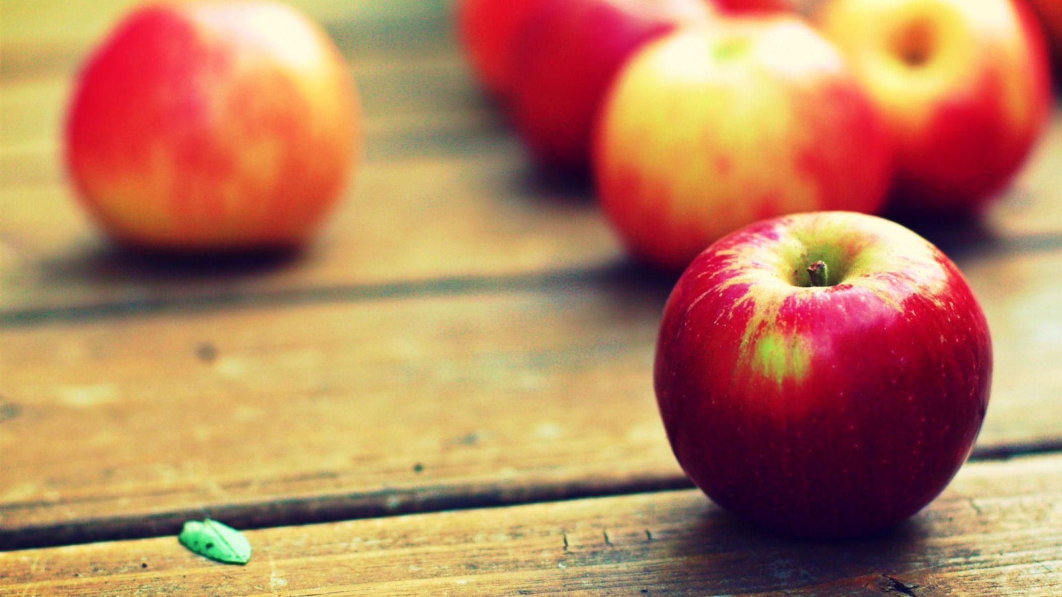2112x1188 Free Fruits Wallpaper