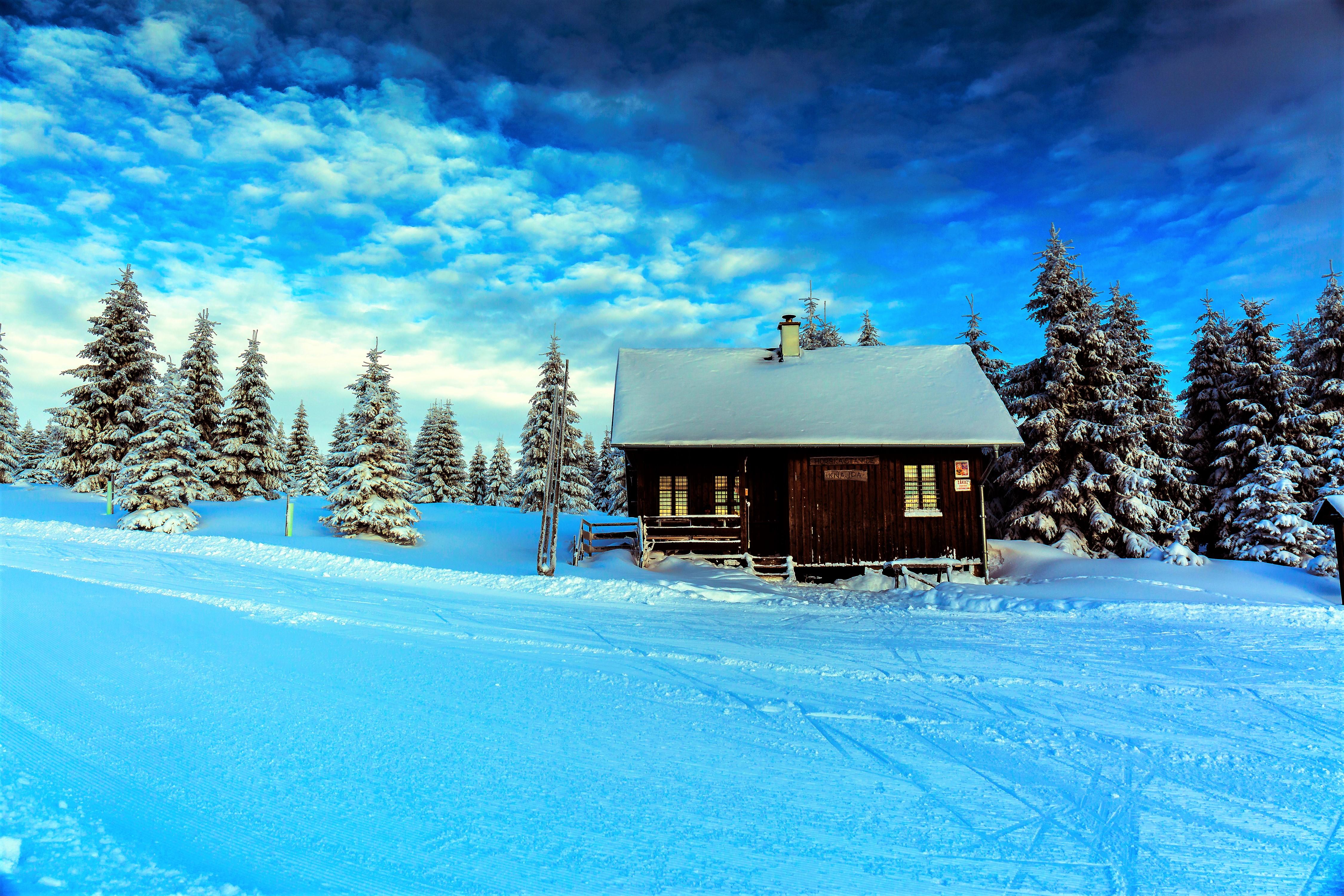 4500x3000 4K Cabin Wallpaper and Background Image