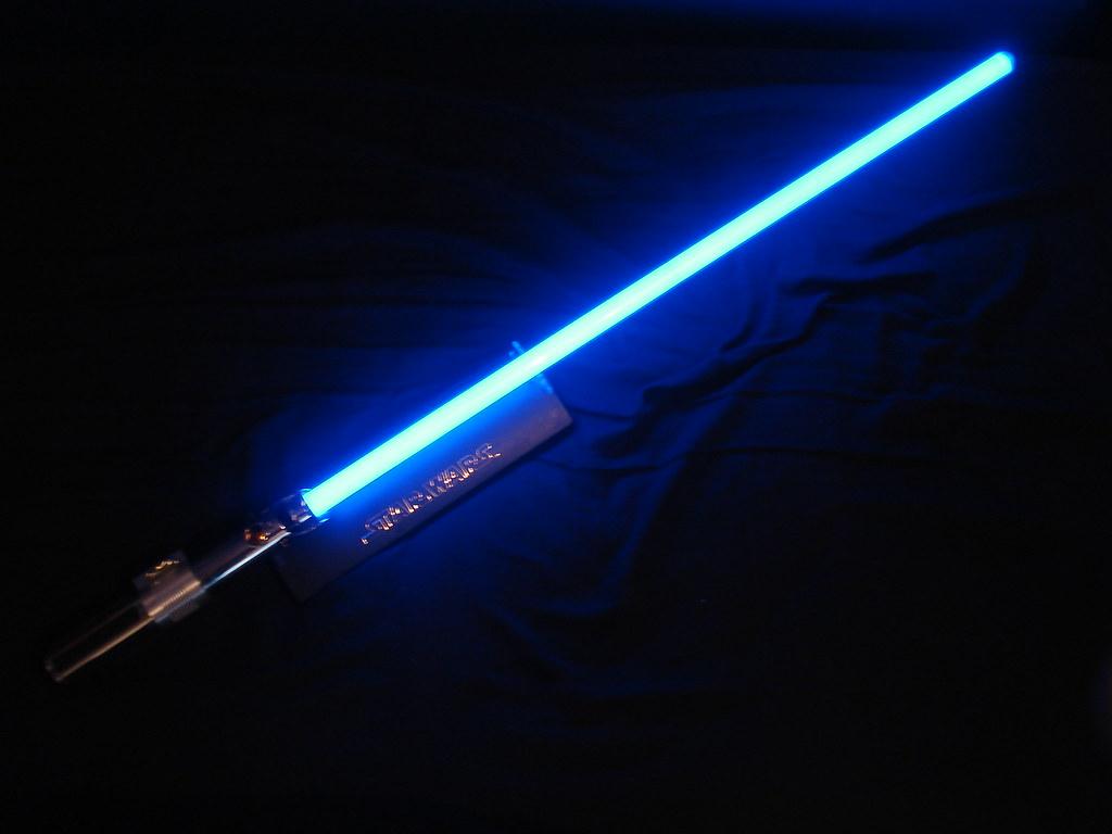 1024x768 Star Wars: Why Did Luke's Lightsaber Go From Blue to Green?