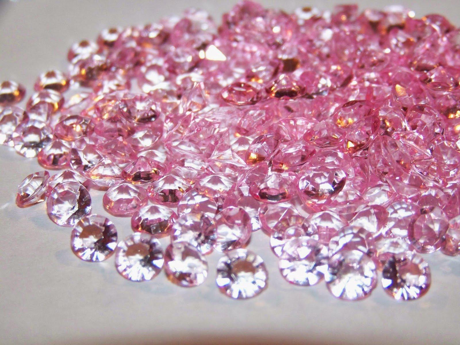 Pink Diamonds – Glitter Makes It