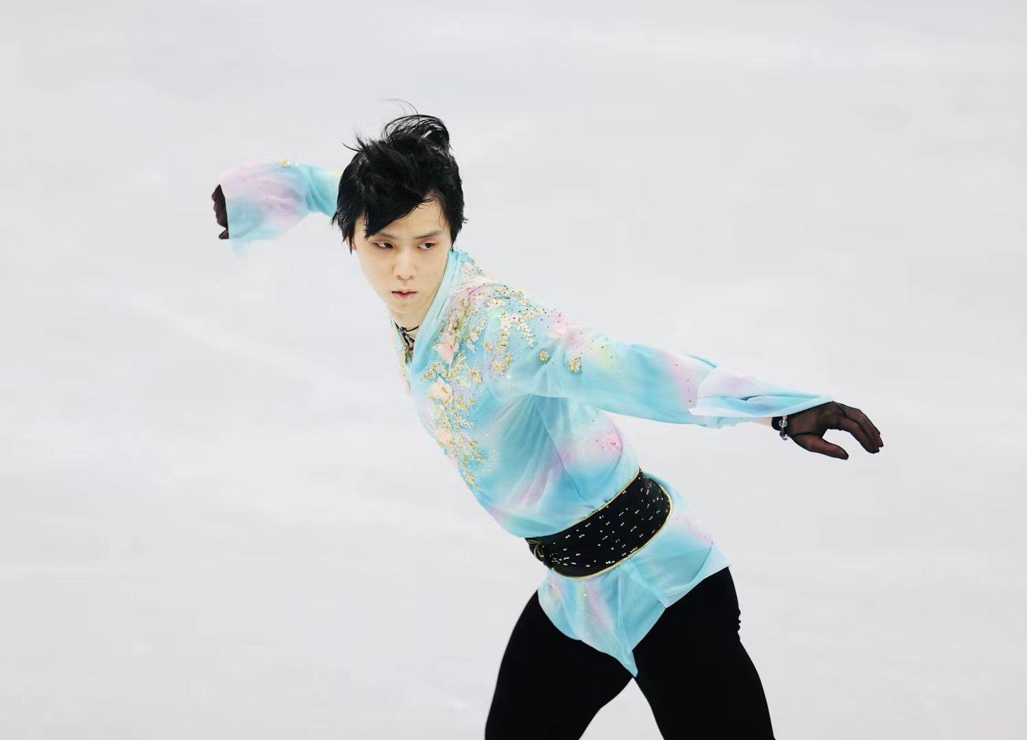 1498x1080 Chang Hua taken by my cousin ✨ #YuzuruHanyu #羽生結弦 kept challenging himself and pushing the limit. ⛸️ #Beijing2022