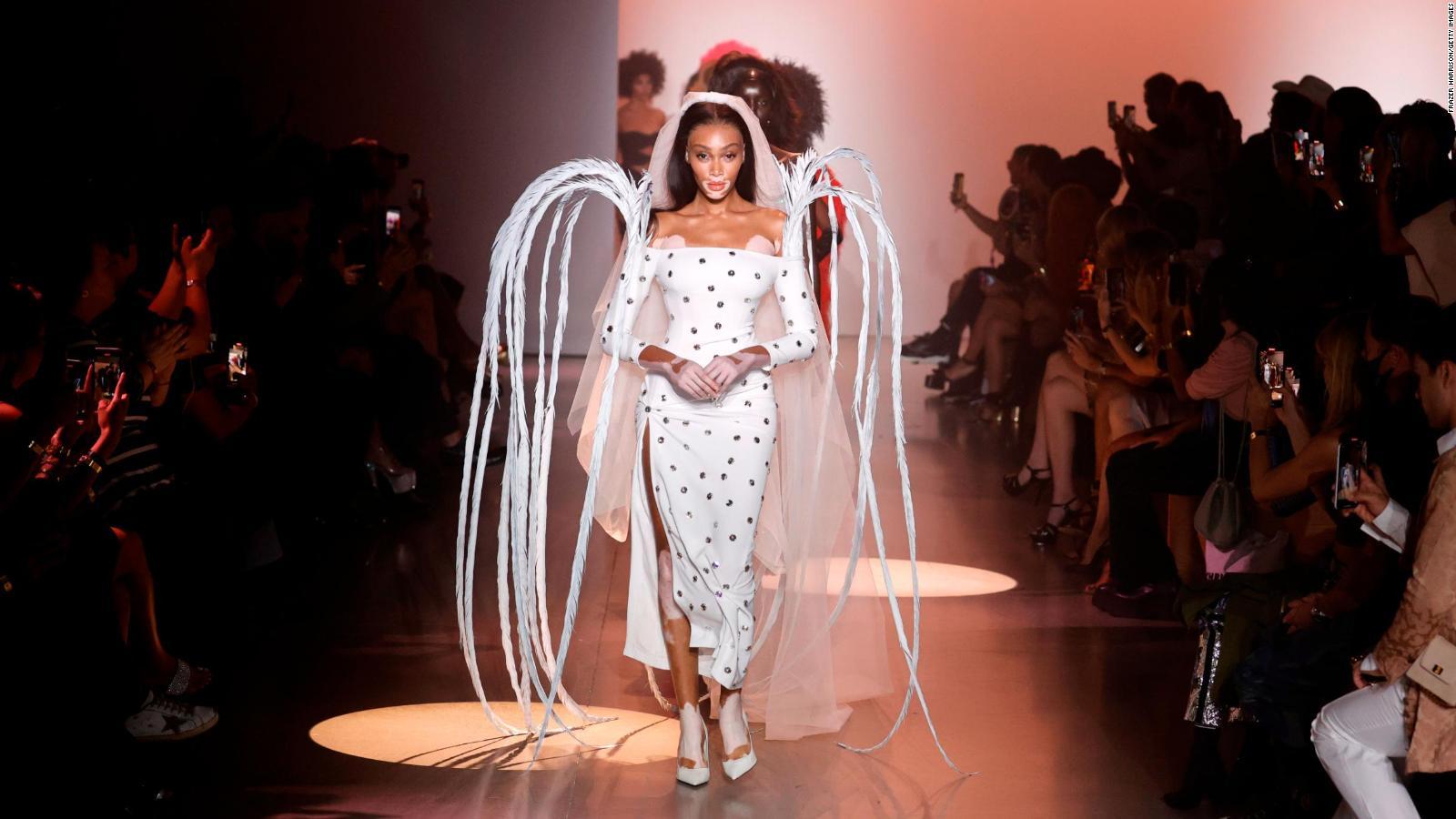 1600x900 In Photo: New York Fashion Week Spring Summer 2022 Style