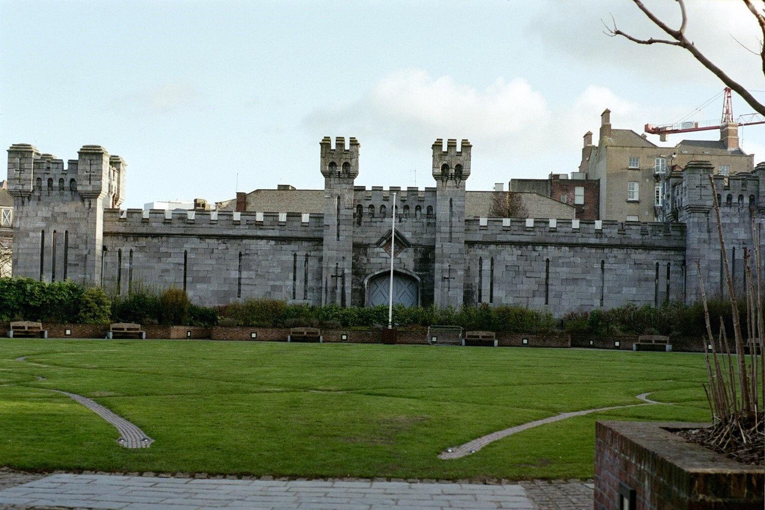 1536x1024 Dublin Castle in 2003