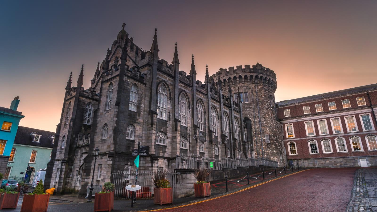 1600x900 Dublin Dark Side Tour. SANDEMANs NEW Europe