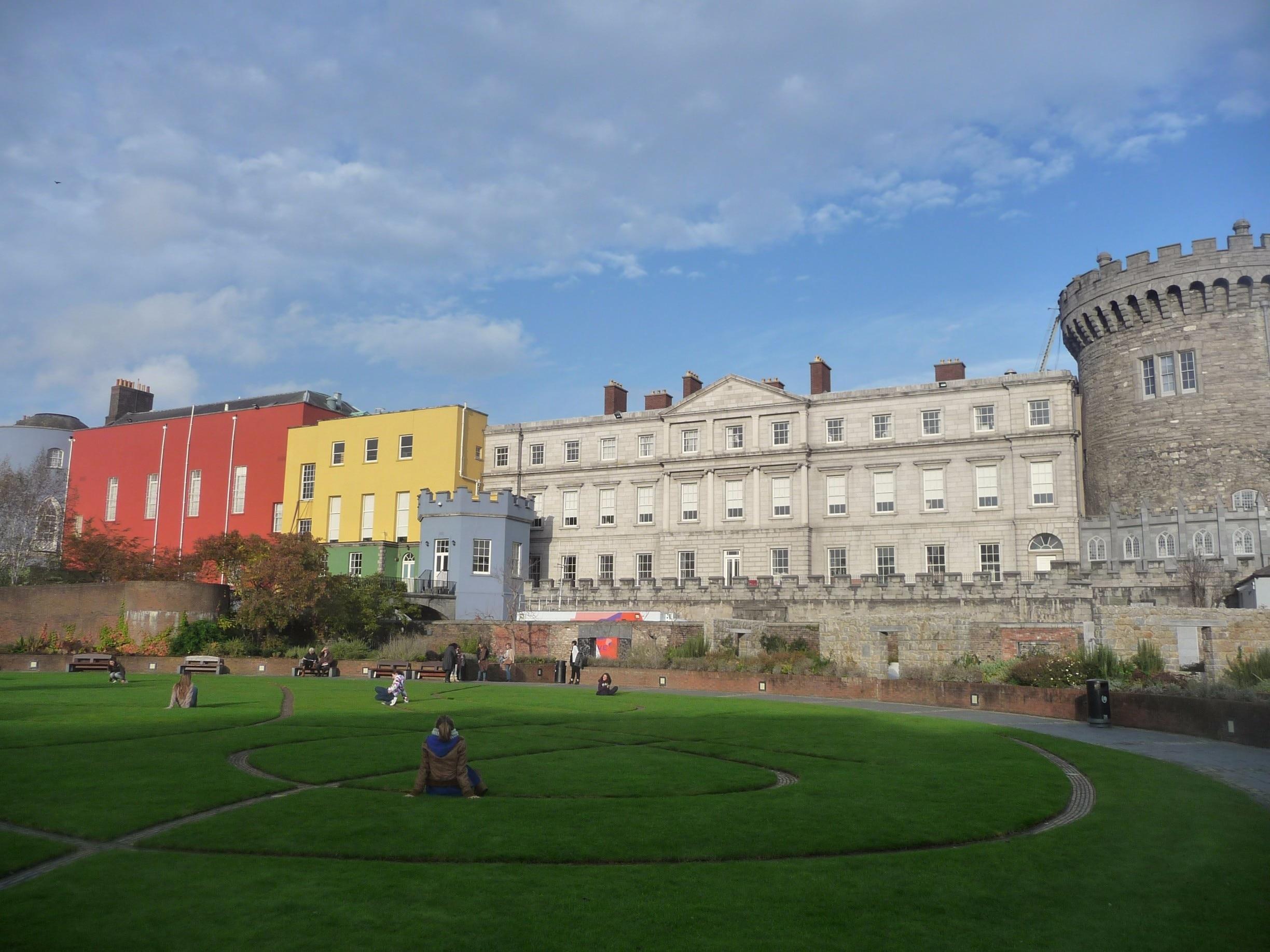 2448x1836 Dublin Castle, Dublin holiday homes: Houses & more