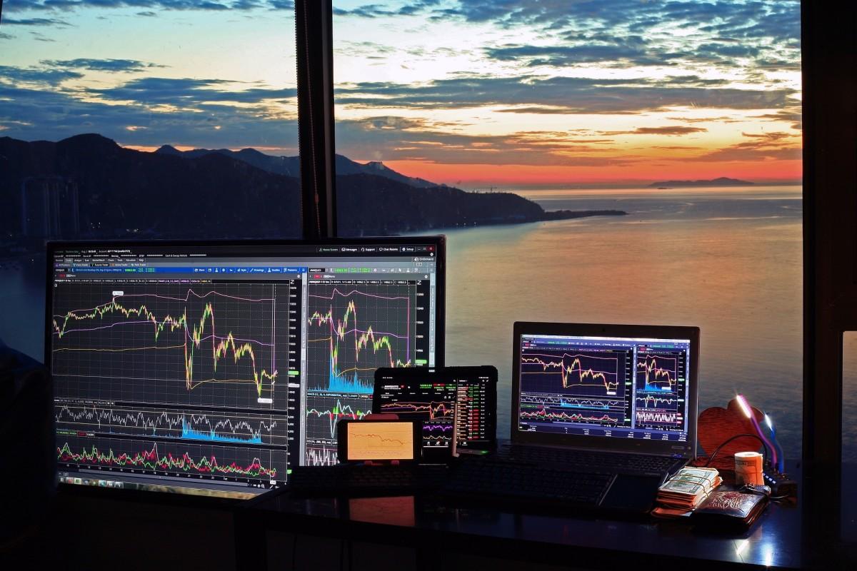1200x800 Day Trading: A Good Way to Lose Money