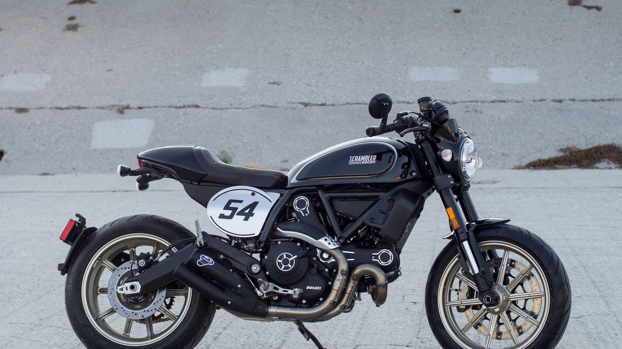 1280x720 Ducati Scrambler Café Racer Review