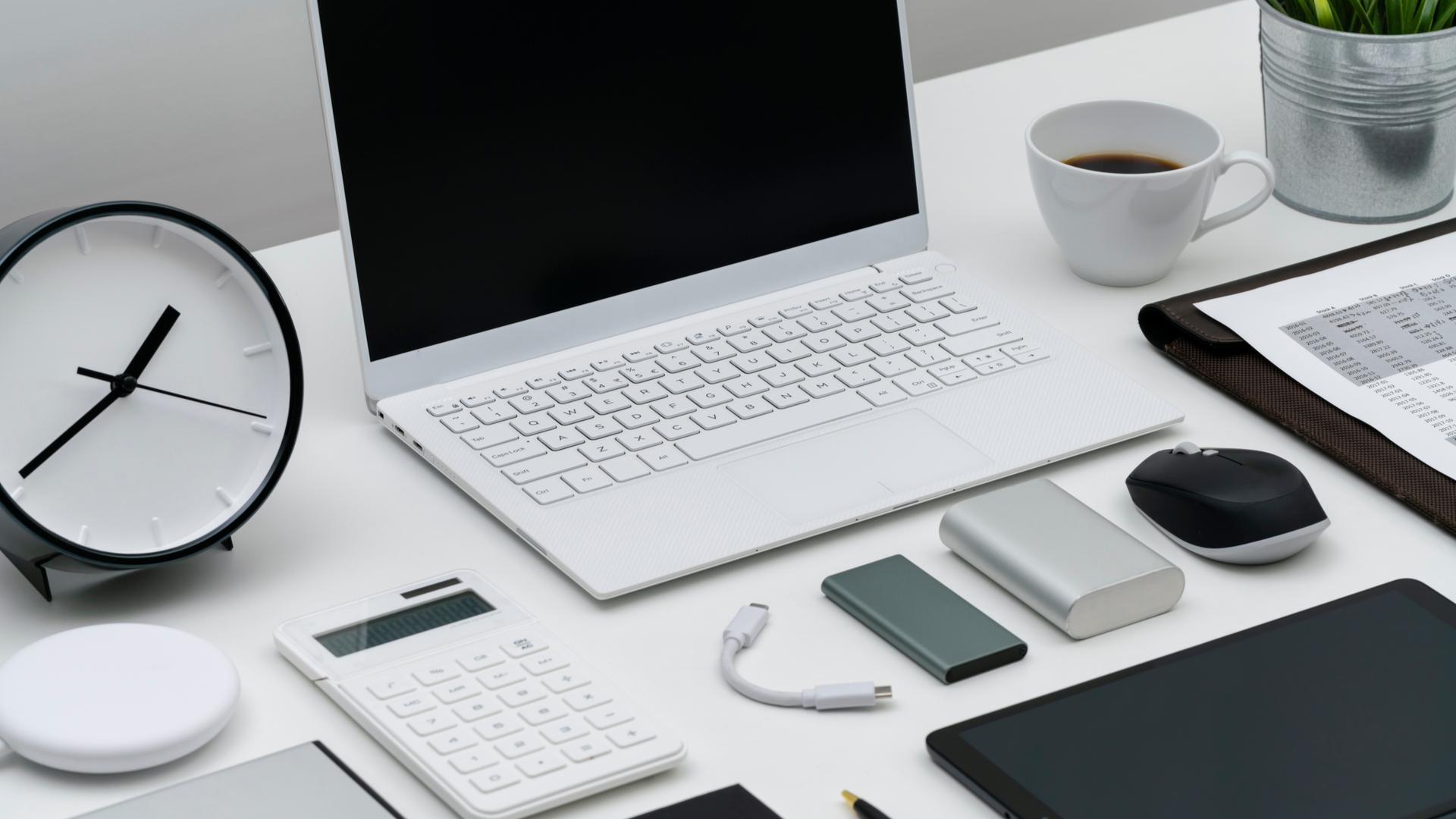 1920x1080 Best office gadgets and toys 2022: Useful tools and fun toys for your desk