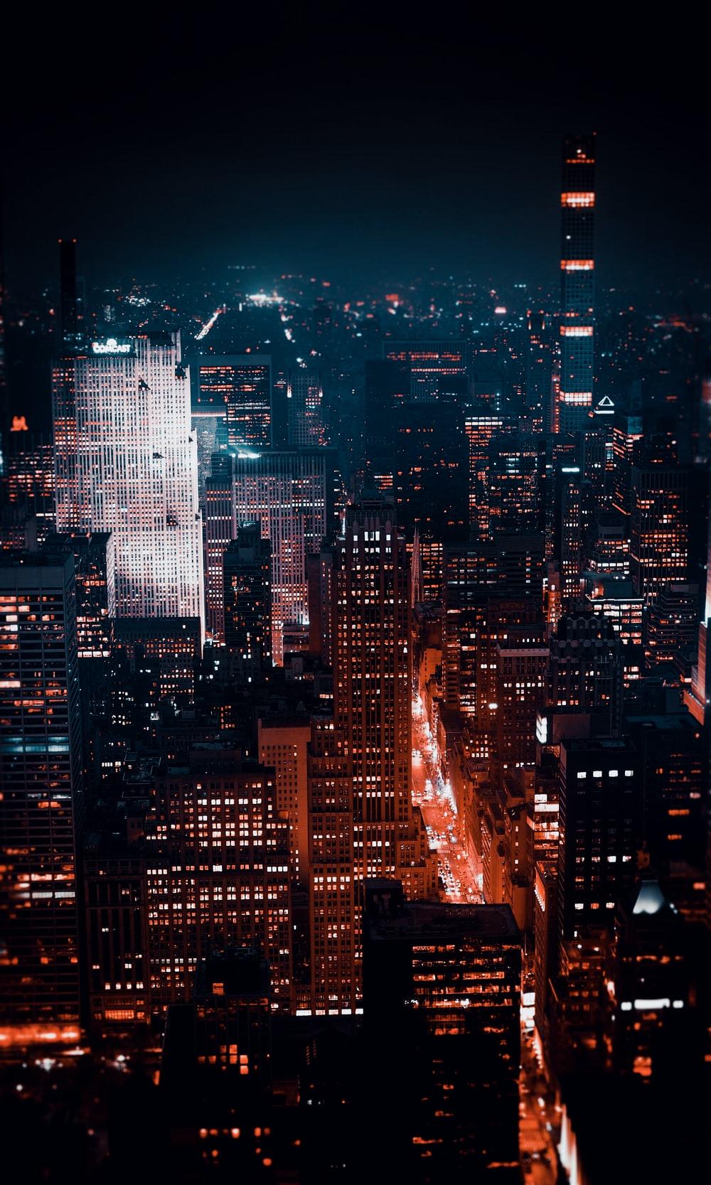 1000x1667 Night City Wallpaper