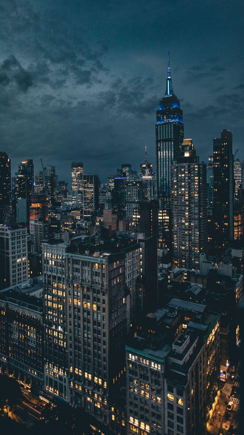 938x1668 New York Night Skyline Wallpaper