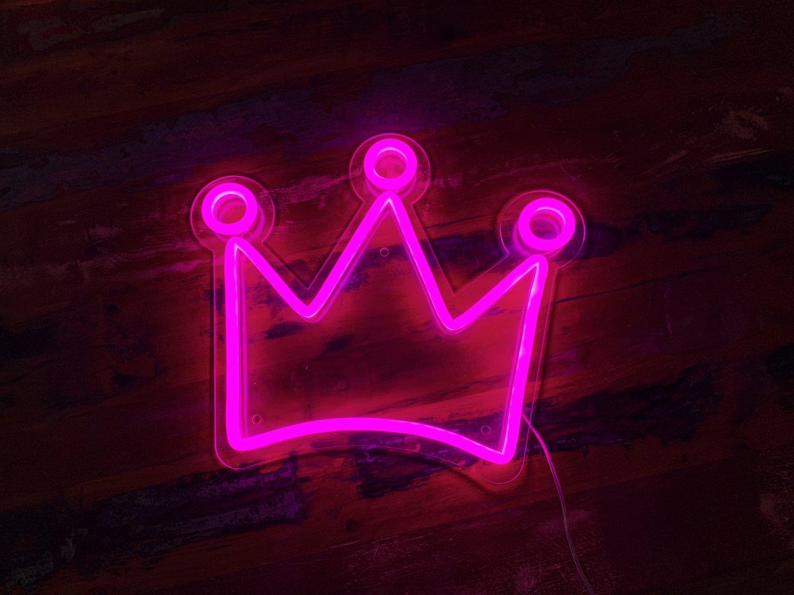 1600x1200 Aesthetic Pink Neon Wallpaper