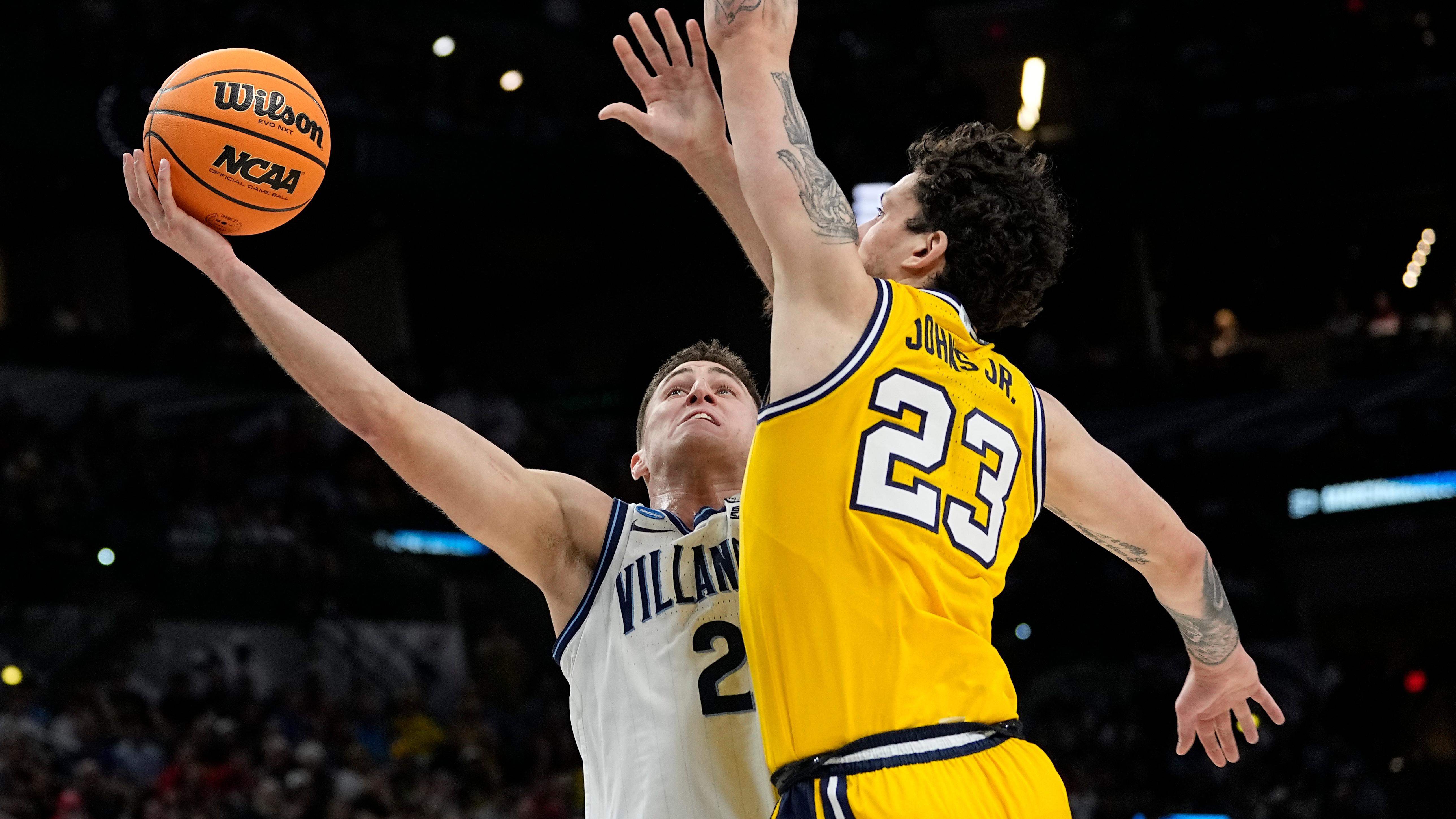5153x2898 Samuels Powers Villanova Over Michigan 63 55 In Sweet 16