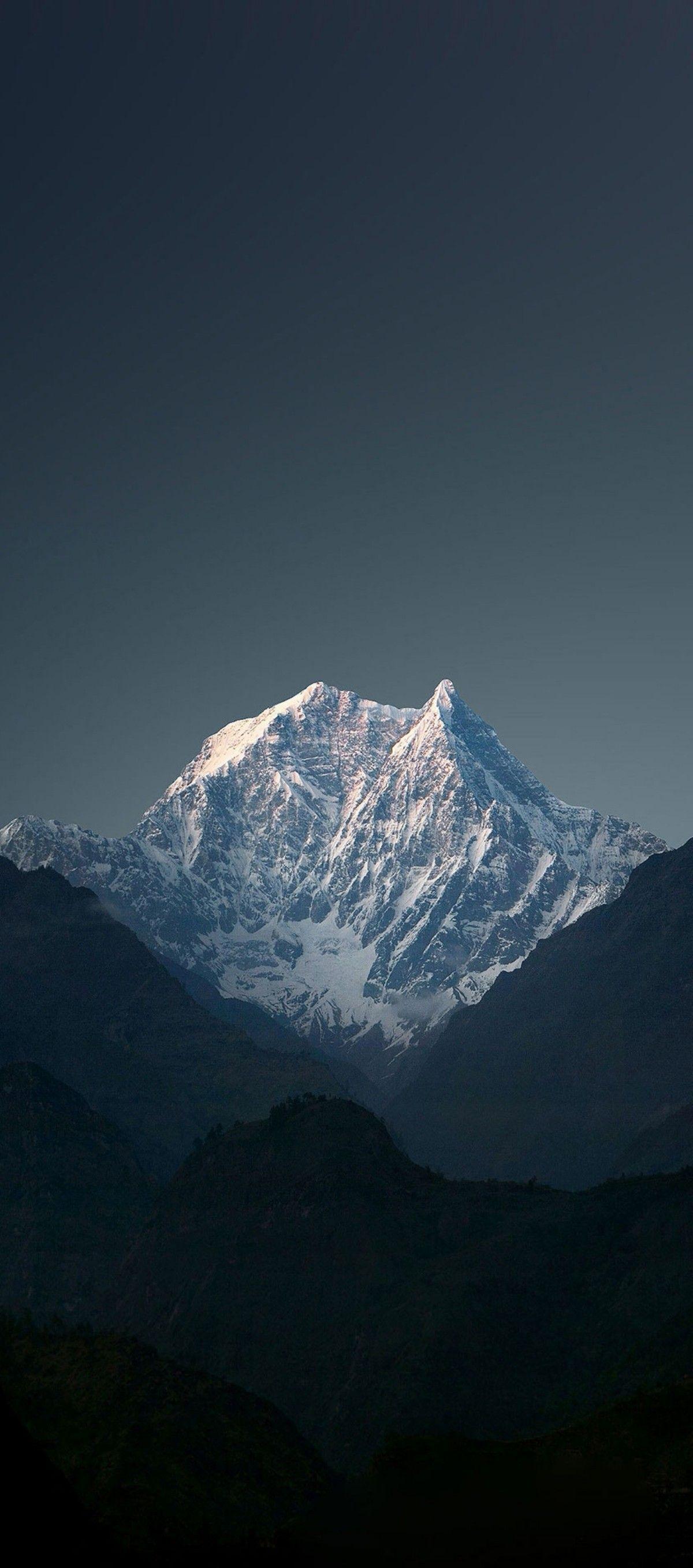 1200x2714 Dark Minimalist Mountain Wallpaper