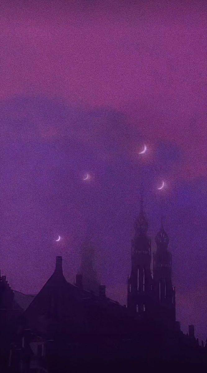 666x1200 Spooky season