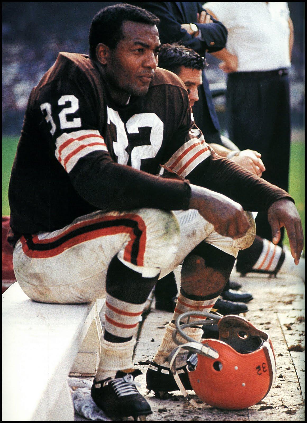 1161x1600 Jim Brown Top NFL Legends Sports Legends Wallpaper. Jim Brown Wallpaper. Cleveland Browns Wallpaper, Le'Veon Bell Wallpaper HD, New Cleveland Browns Logo Wallpaper