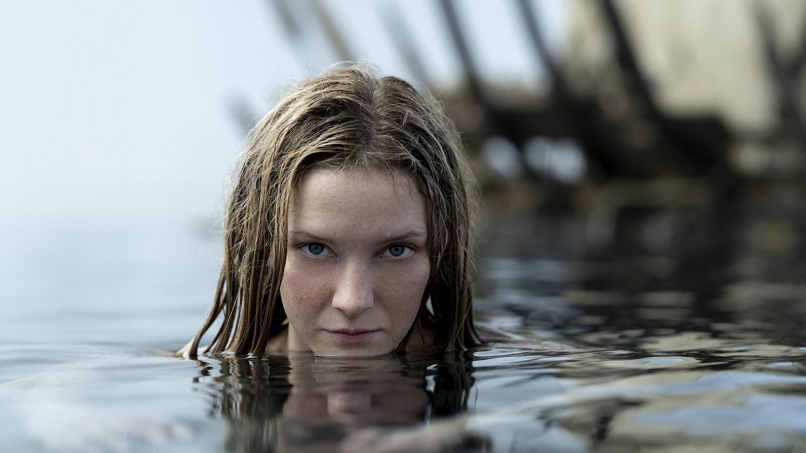 1600x900 Rings of Power': Morfydd Clark Defends Galadriel as Action Hero