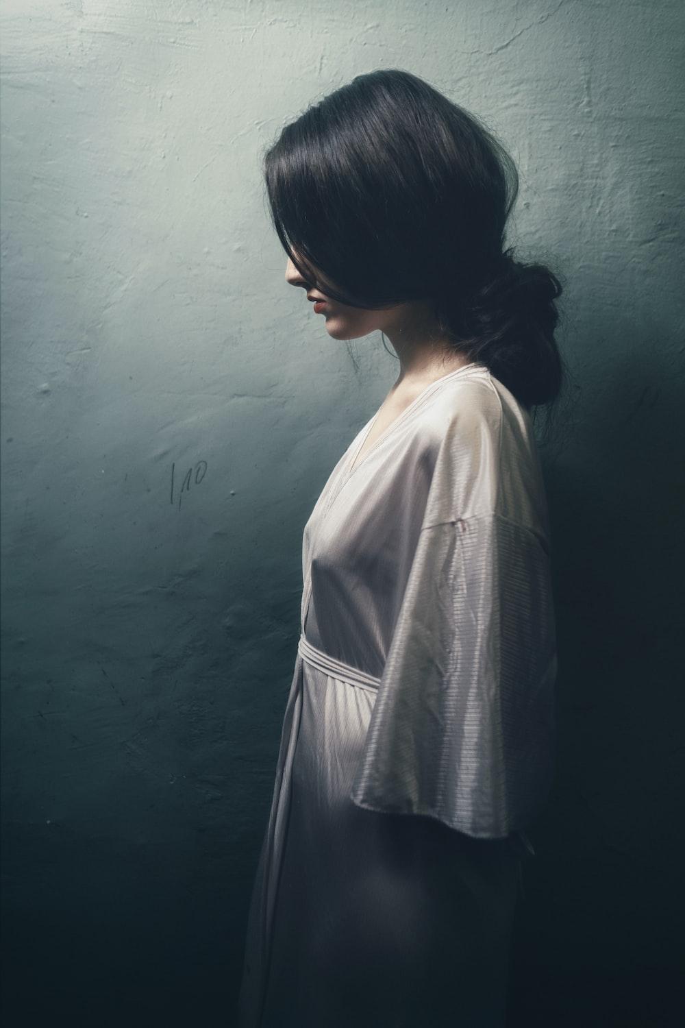 1000x1500 Mystery Girl Picture. Download Free Image