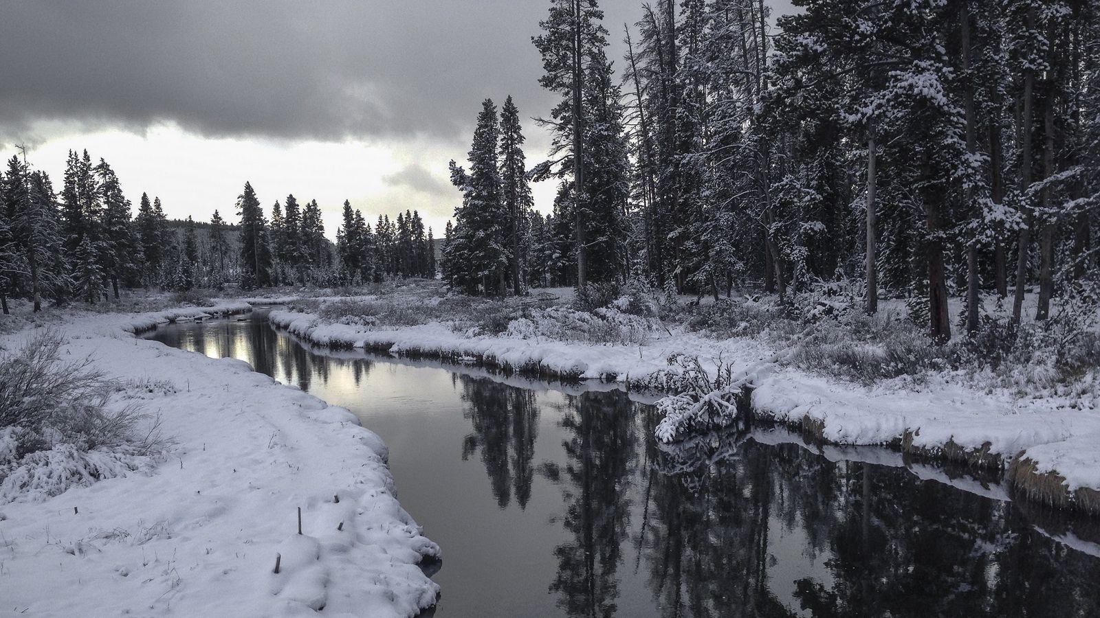 1600x900 Download wallpaper 1600x900 yellowstone national park, wyoming, usa widescreen 16:9 HD background